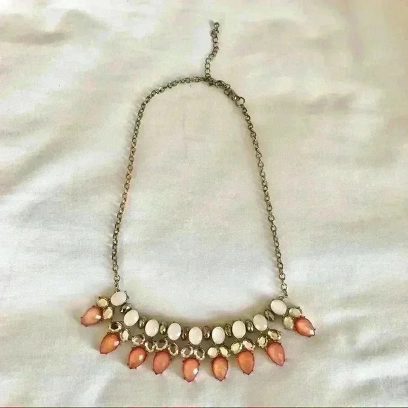 Oval Statement Necklace - Picture 1 of 1